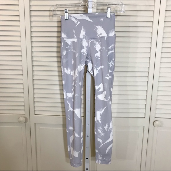 Wunder Under Hi-Rise Tight 25" Full-On Luxtreme Size 2 - Picture 9 of 16